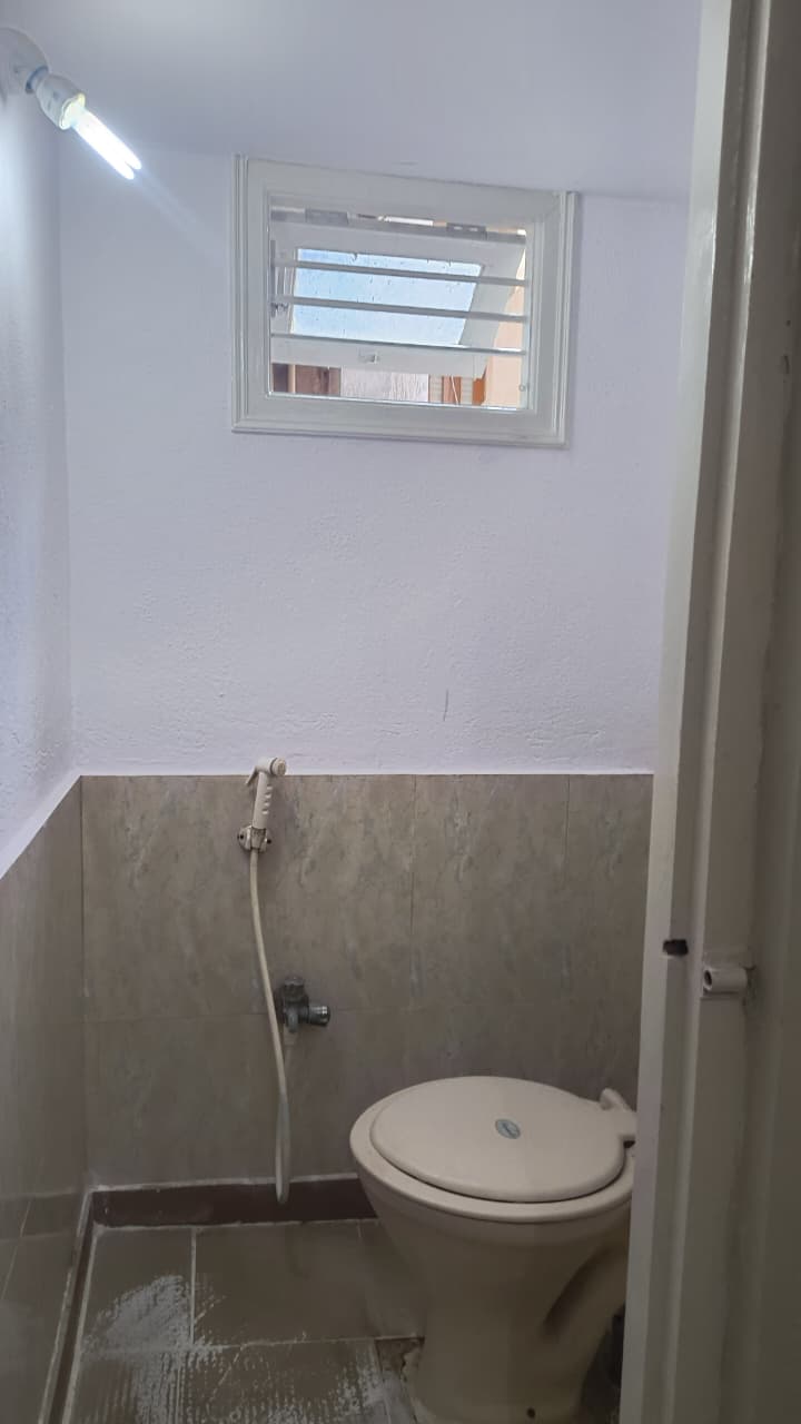 INDEPENDENT BUILDING